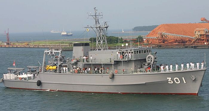 首艦八重山號(MSO-301)