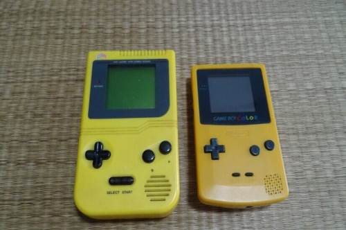 GBC(任天堂第一代掌上遊戲機GB的改版)