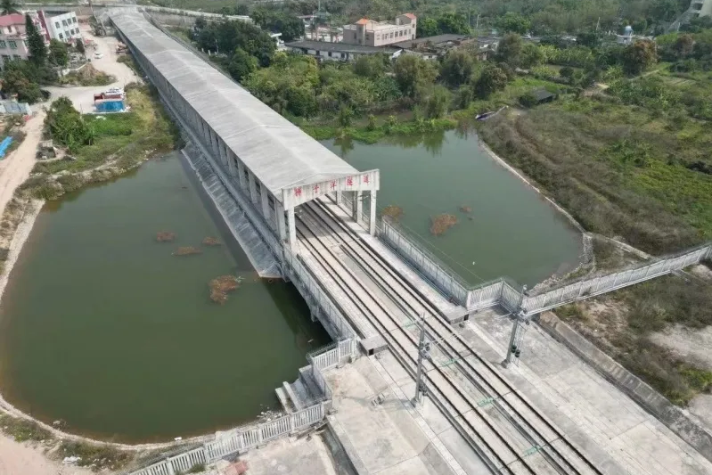 獅子洋隧道(中國廣東省境內廣惠城際鐵路的跨海通道)