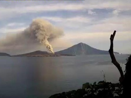 喀拉喀托之子火山