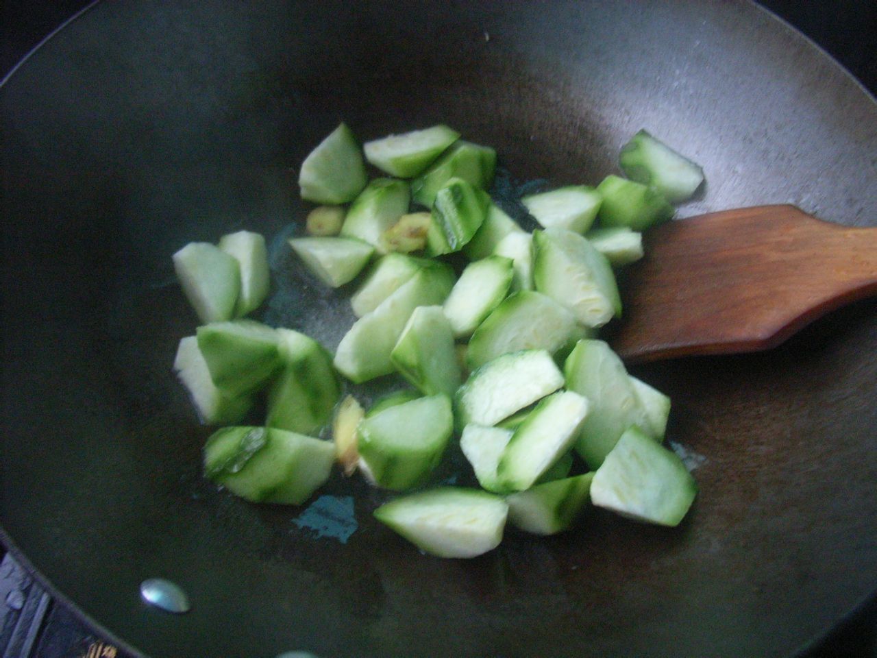 絲瓜榨菜牛肉湯