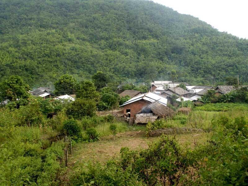 南滿村(雲南省雲縣茶房鄉南滿村)