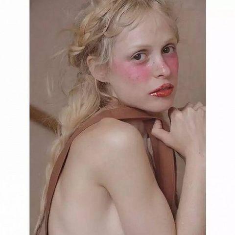 Petite Meller