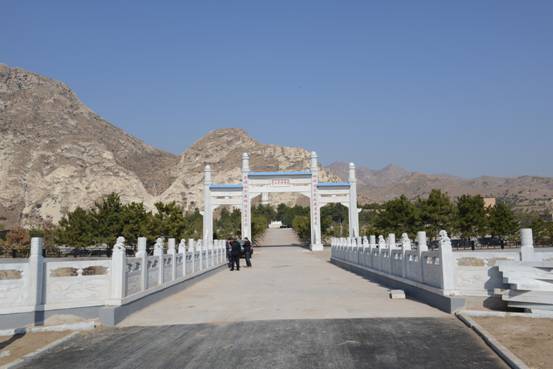 內蒙古自治區土默特左旗青山烈士陵園