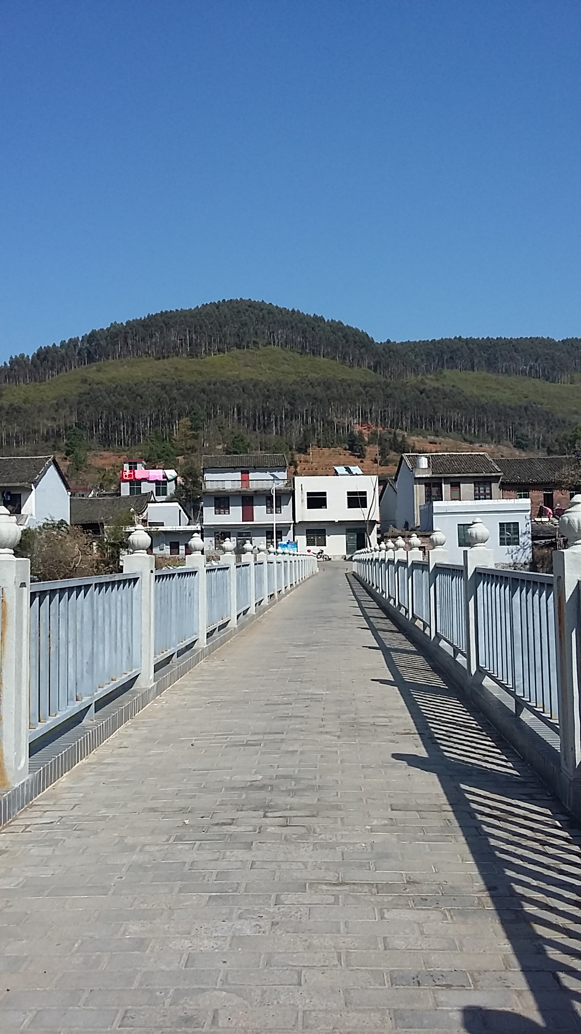 連線汾市鎮南北兩岸平橋