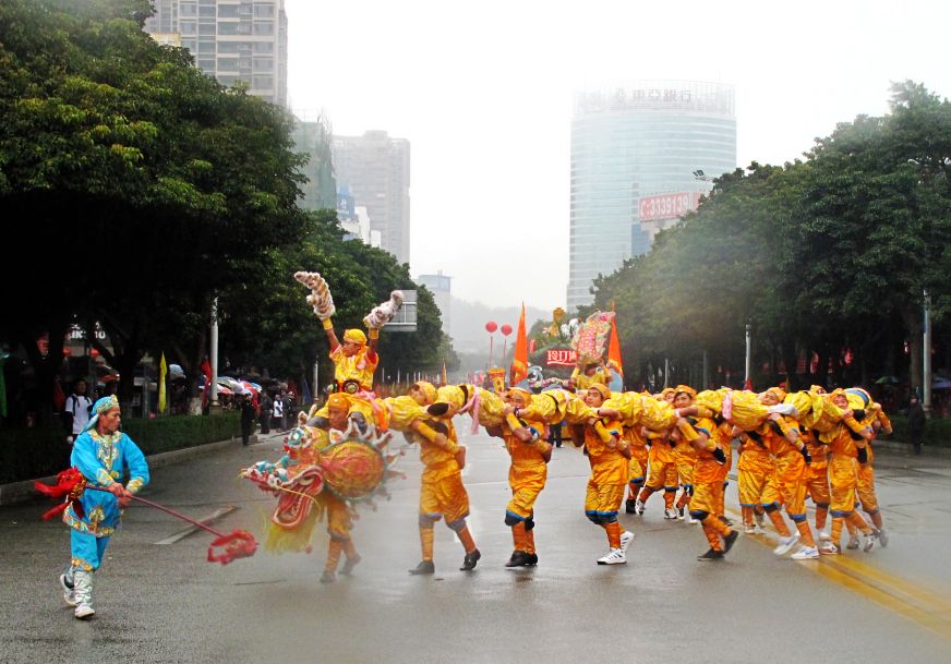 廣東雷州沈塘人龍舞