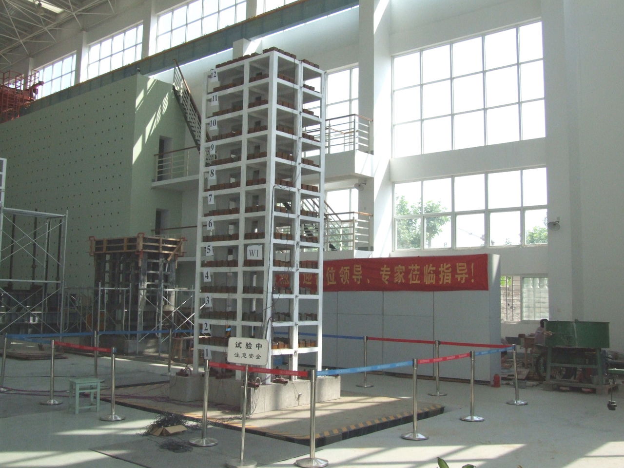 南京大學地震模擬振動台