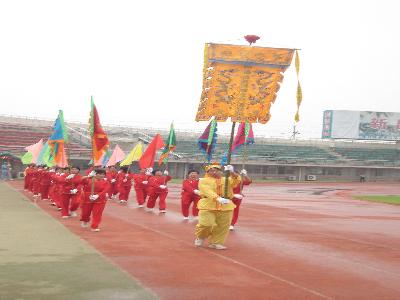 拔茅村村文體隊 運動會上展風采