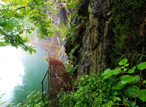 上街自然村(雲南昭通威信縣羅布鄉簸火村委會上街自然村)