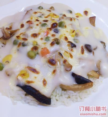 吞拿魚鮮菌焗飯