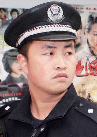 警中警之警中兄弟