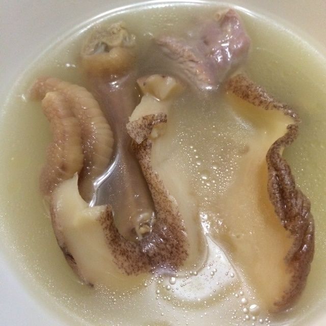 響螺片雞腳瘦肉湯