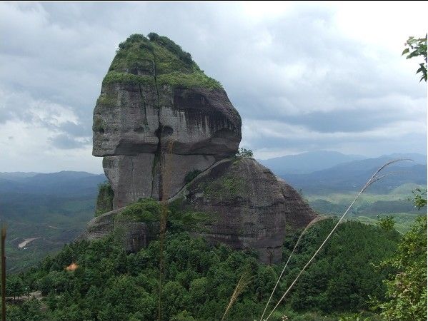 石坑村(廣東省河源市龍川縣鐵場鎮石坑村)