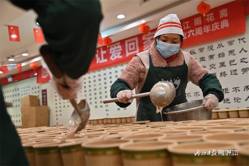 雨花齋素食互助餐廳