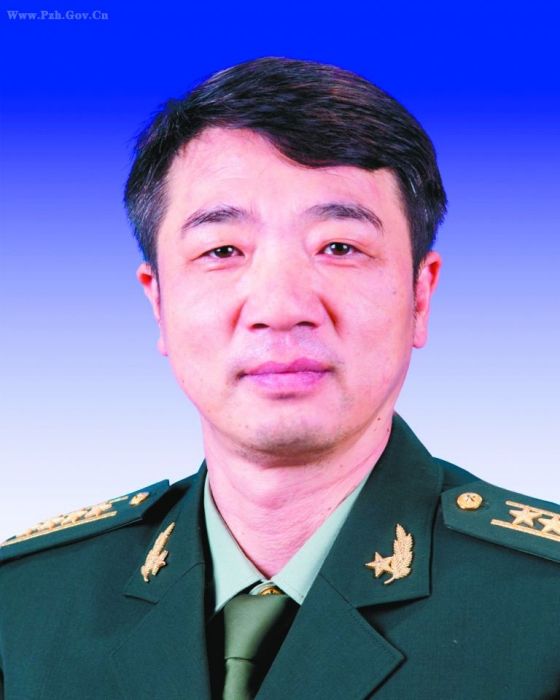 李力生(成都警備區政治委員)