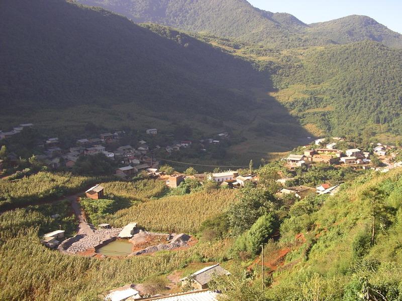 陽朝沖村