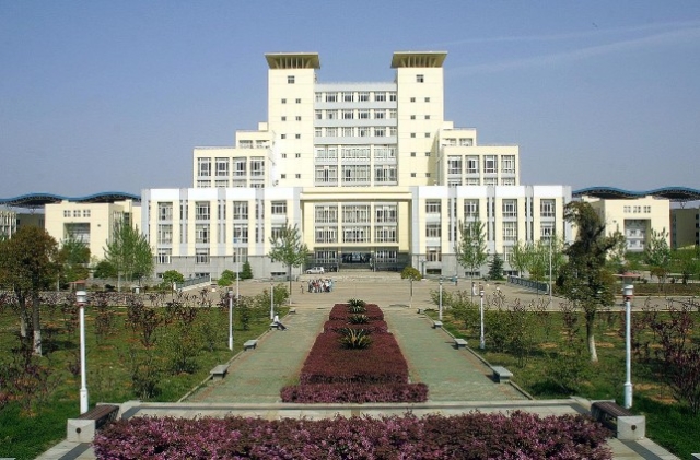 江漢大學
