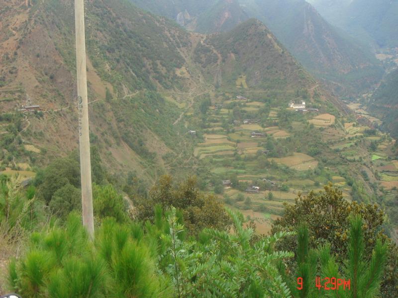 格瓦村(雲南省麗江市寧蒗縣拉伯鄉轄行政村)