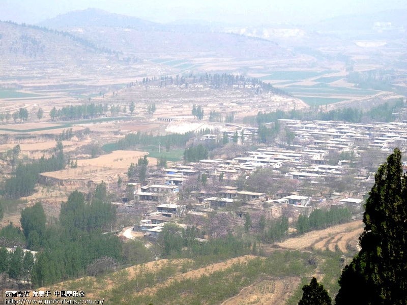 黃崖村(山東海陽小紀鎮下轄村)