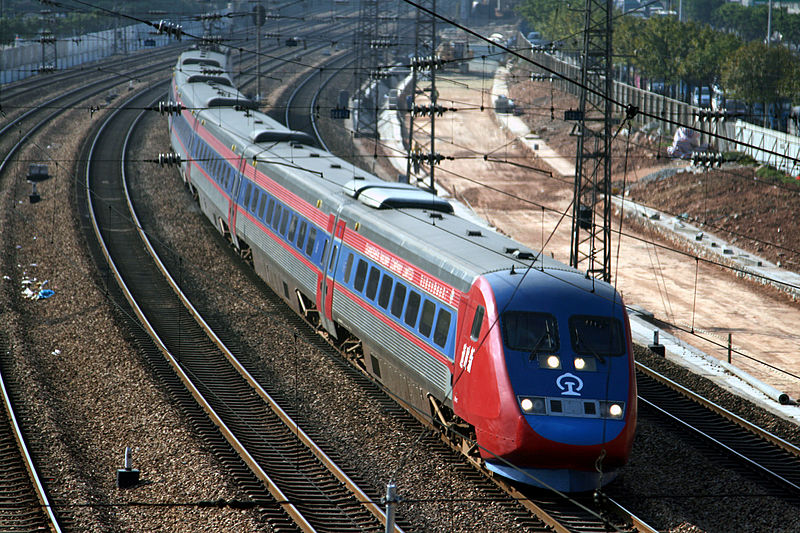 運行在廣深鐵路的X2000“新時速”列車