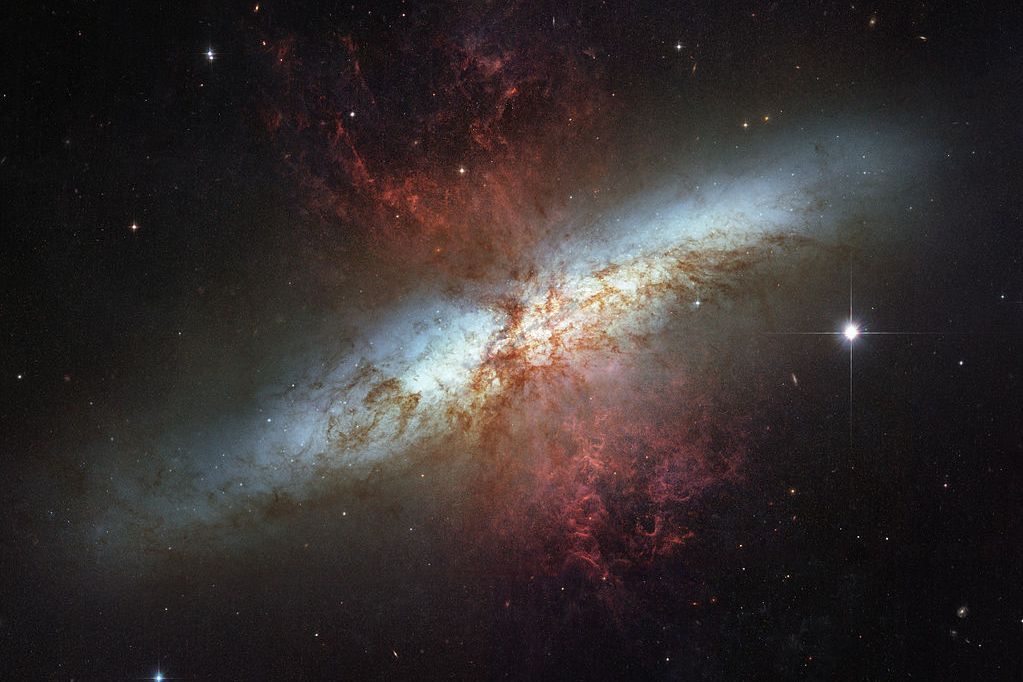 M82(梅西耶天體)