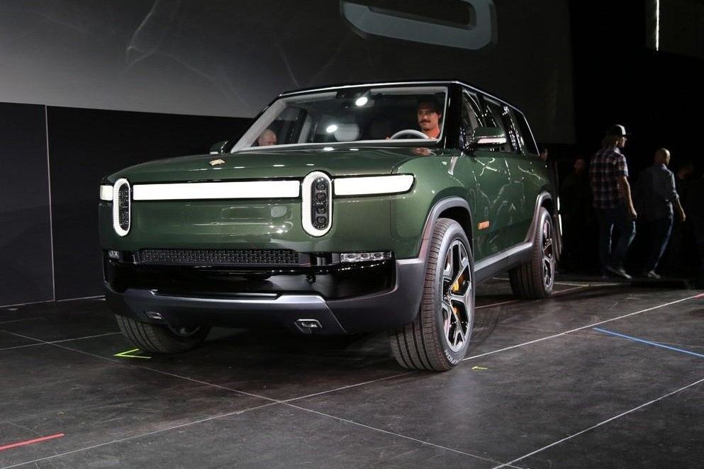 RIVIAN R1S