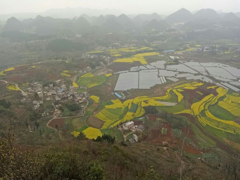 清鎮市站街鎮鋁寶鋁鐵礦山