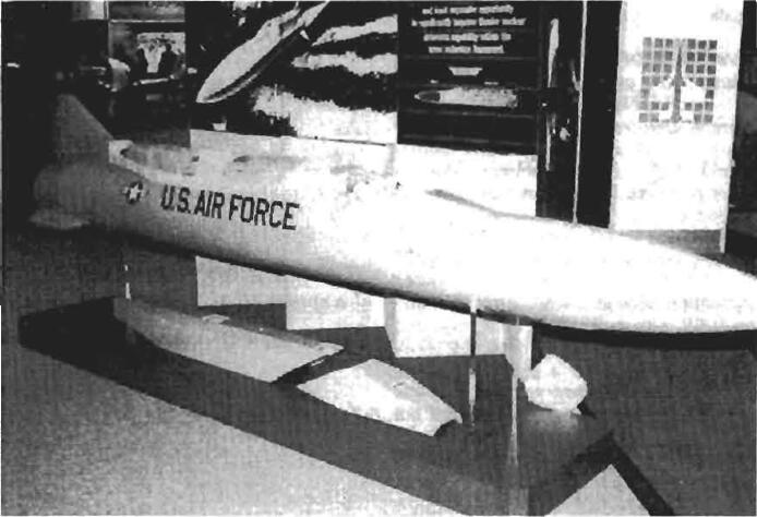 xAGM-131飛彈