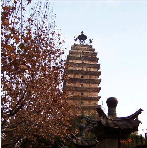 雲南東寺塔