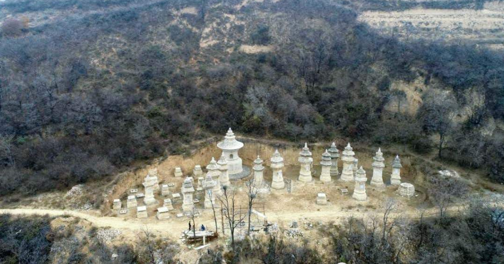 棲岩寺塔林