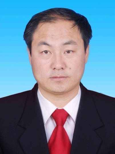 李旭東(內蒙古自治區赤峰市農牧局黨組成員、副局長)