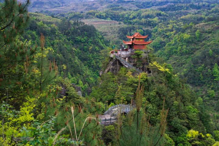 南岩山景區