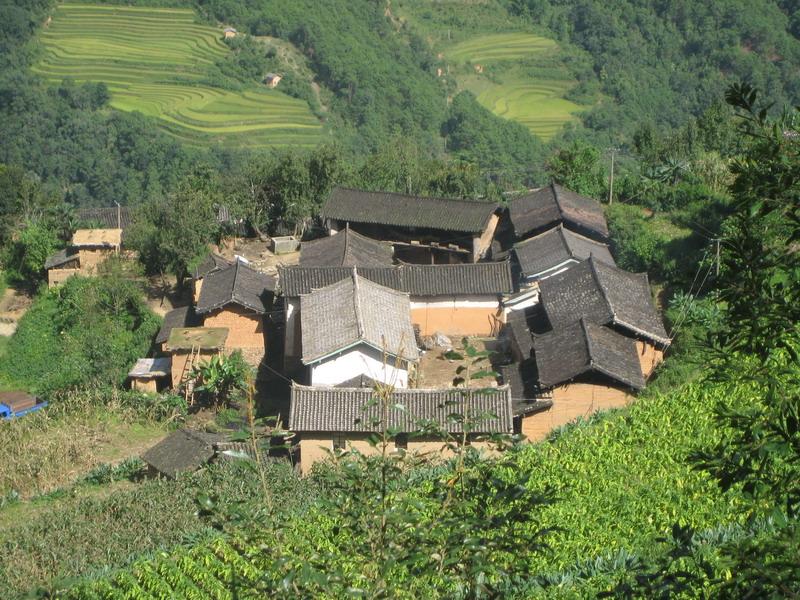 紅土坡村(雲南普洱市寧洱鎮下轄村)