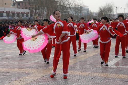 額勒再特烏魯鄉秧歌舞