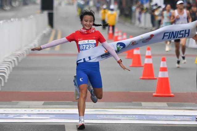 唐曉芬(中國女子馬拉松運動員)