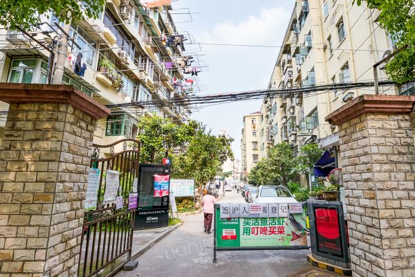 雲霧山路551弄