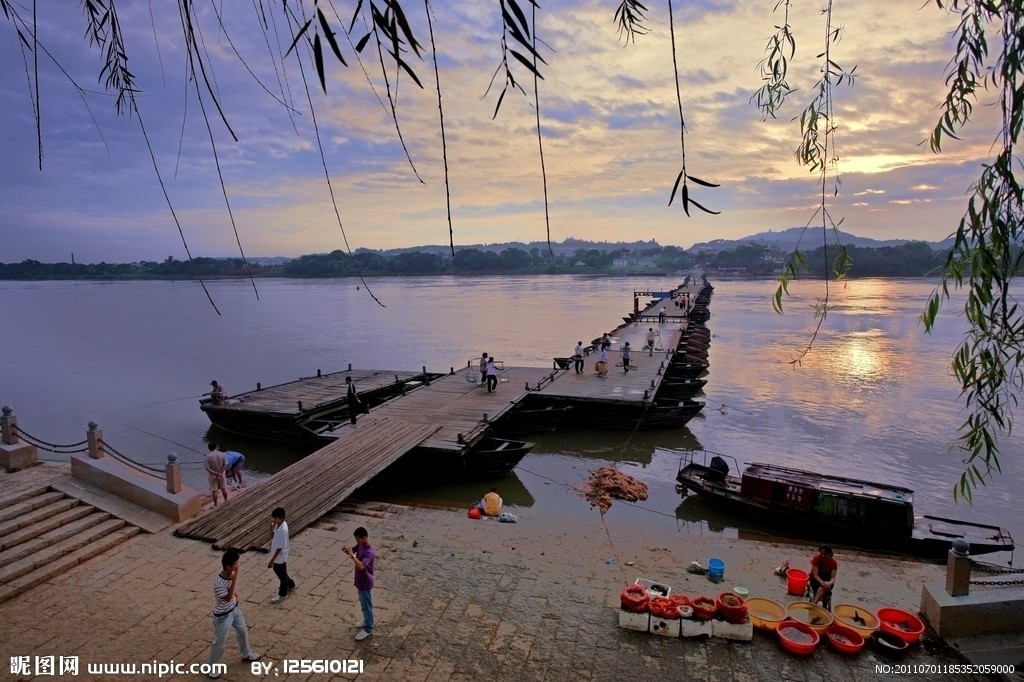 建春門浮橋