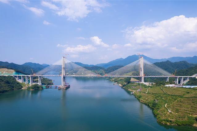 雪峰湖大橋