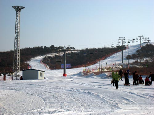 營口虹溪谷滑雪場