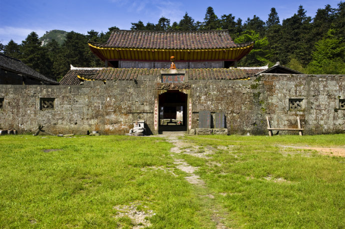 寶蓮寺(湖南省隆回縣麻塘山鄉寶蓮寺)