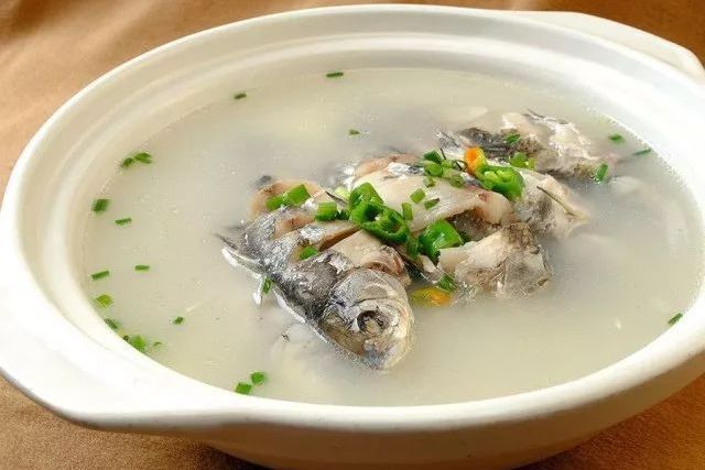 鯽魚排骨湯