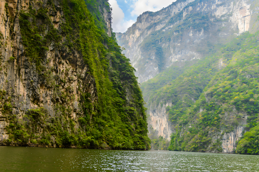 魯布革三峽風景區