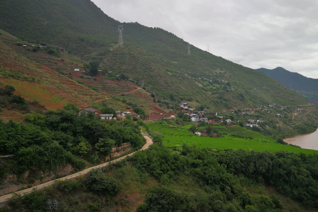 青菜坪村