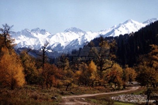 喀拉麥里山