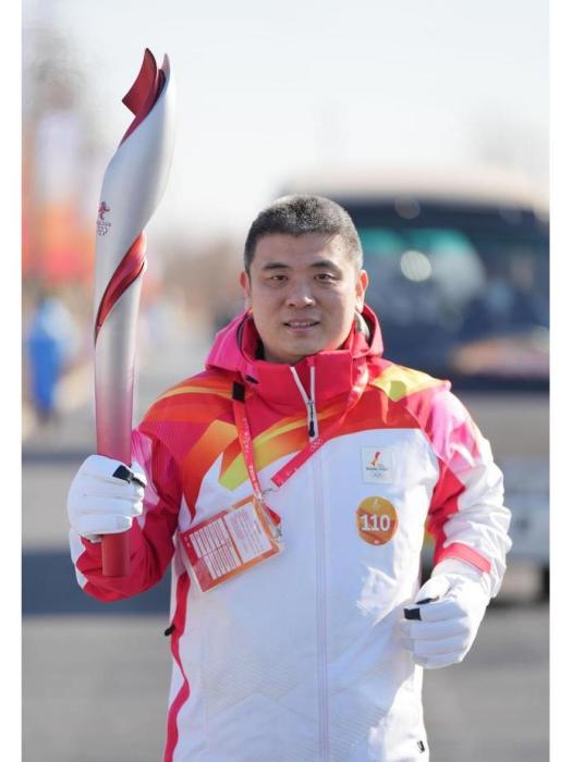 王志偉(2022年北京冬奧會火炬手)