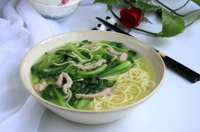 肉絲菜湯麵