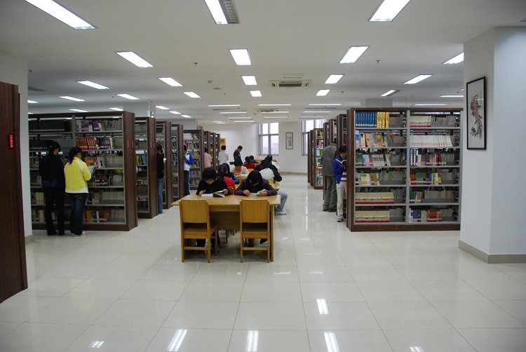 圖書館內景