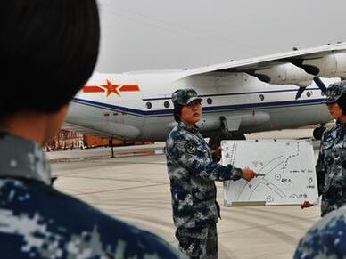 中國人民解放軍空降兵女投放員