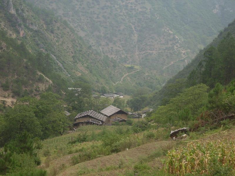 施羅龍坡上村