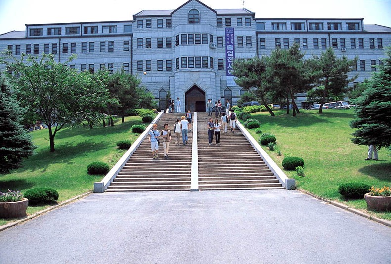 湖西大學